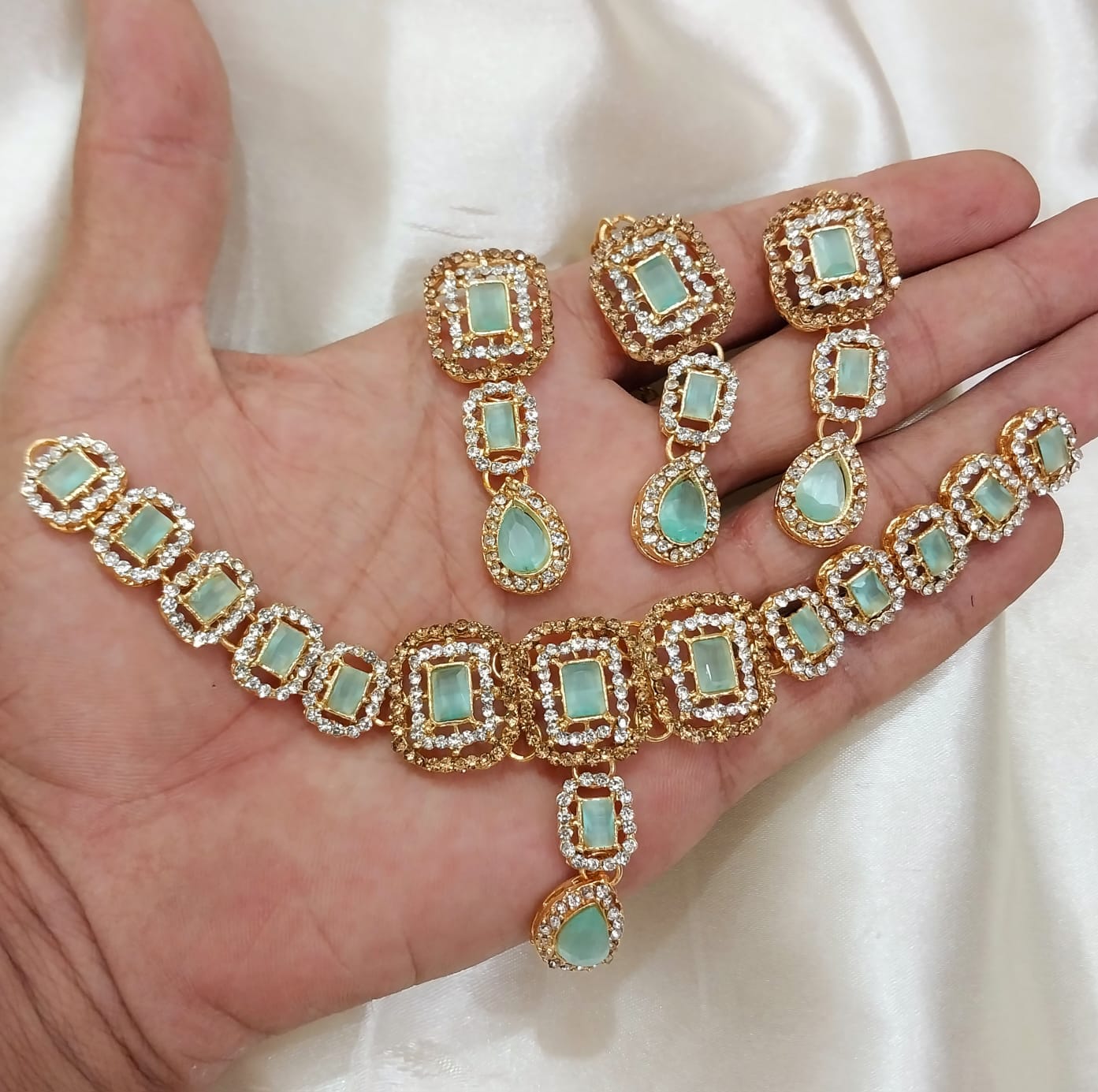 Elegant Choker Set