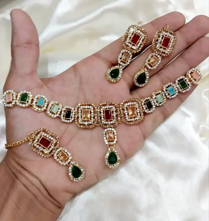 Elegant Choker Set