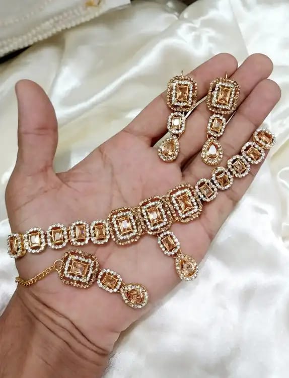 Elegant Choker Set