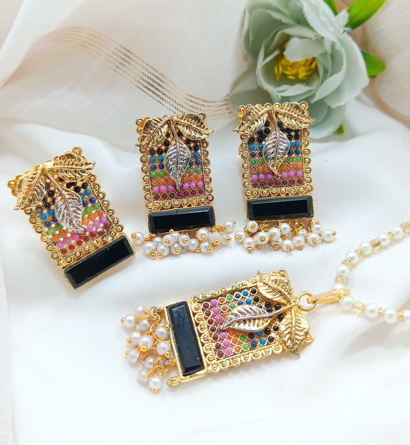 Fancy Egyptian Design Combo