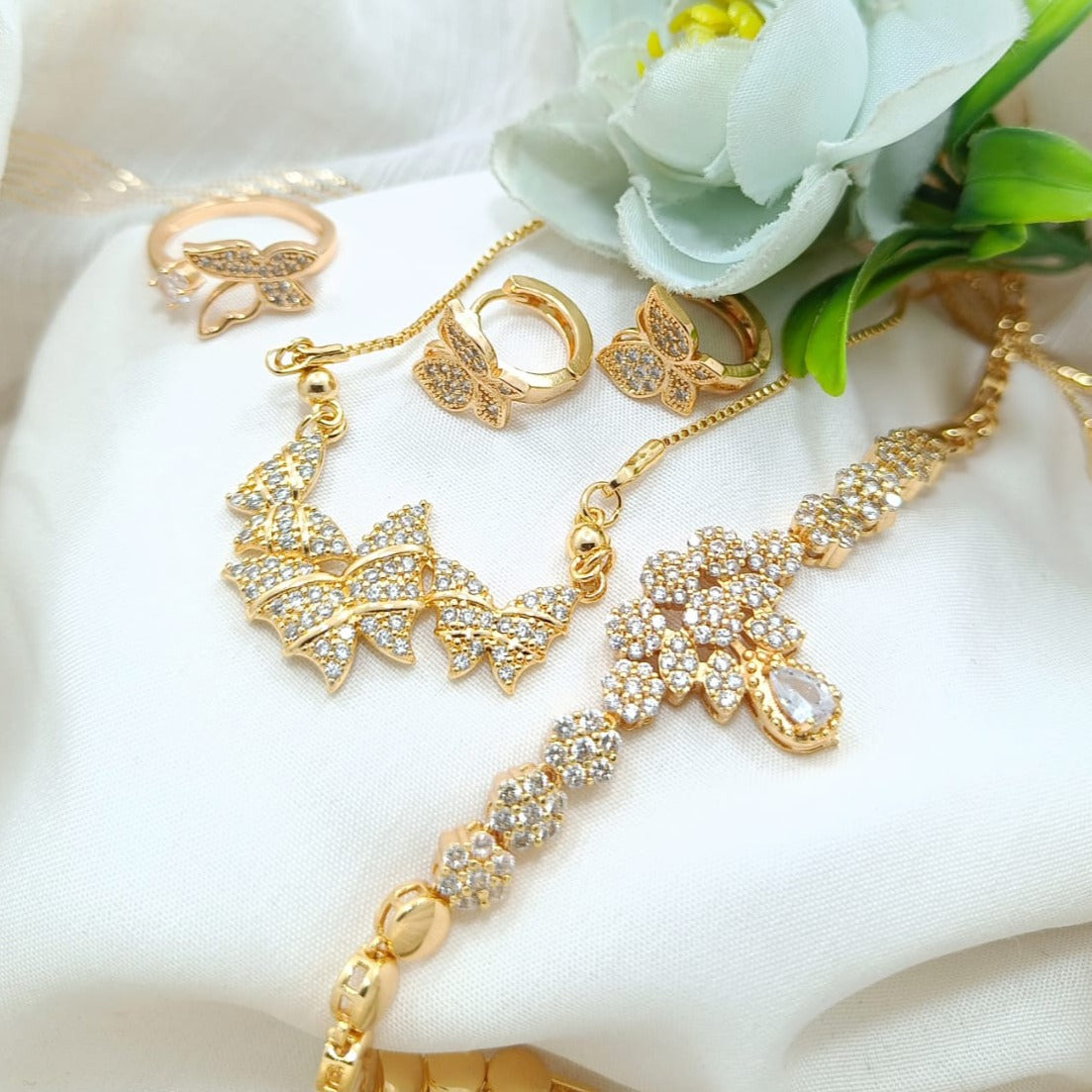 Fancy Elegant Zirconia Set