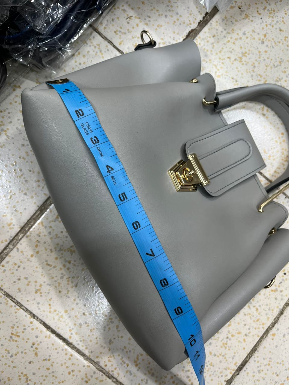 Ladies Cloud Bag with Acrylic Chain