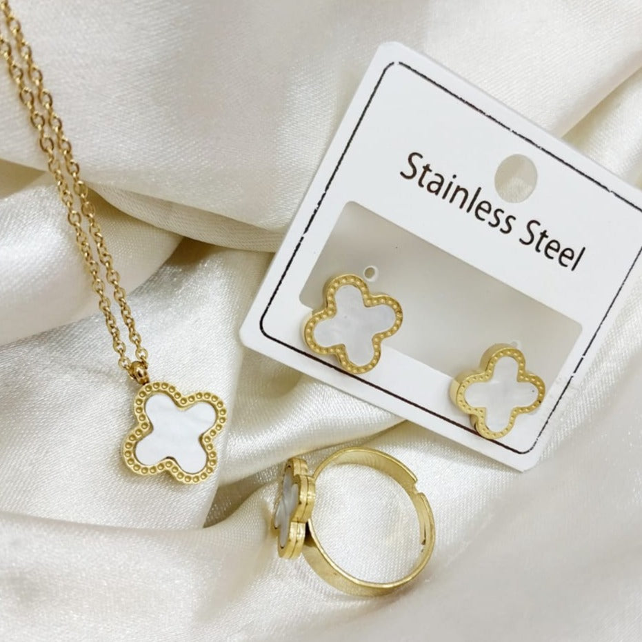 Clover Design Locket Set