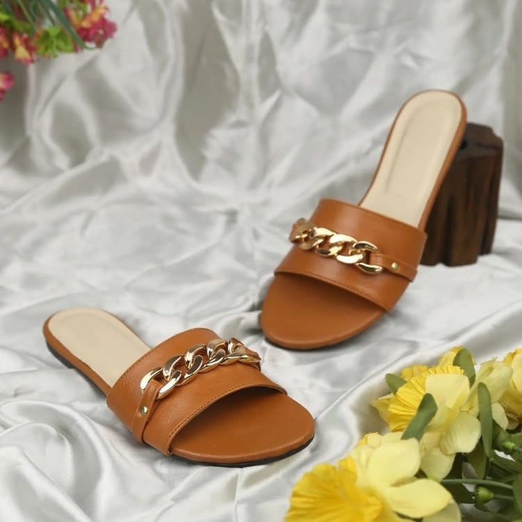 Ladies Chain Style Flat Shoes