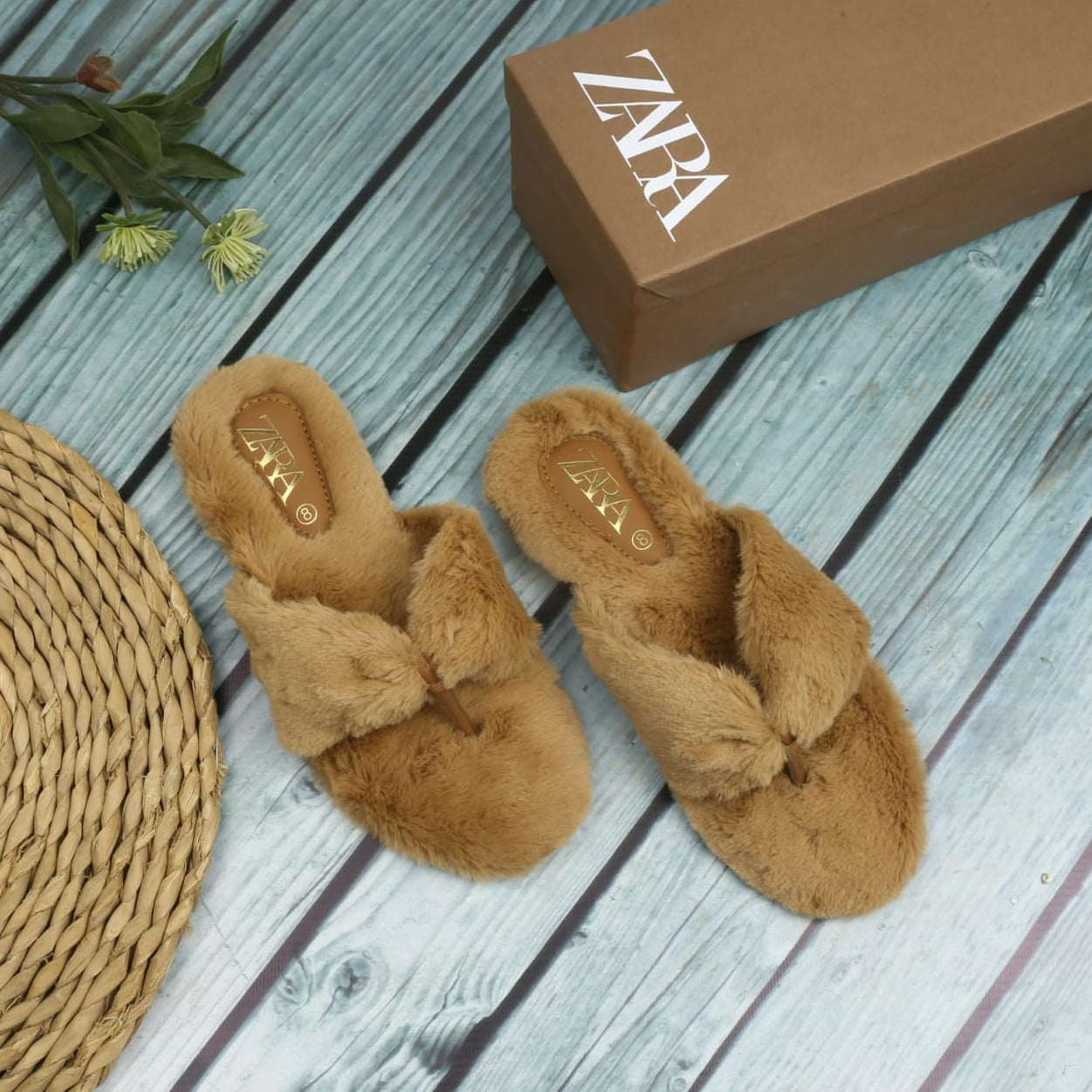 Zara Criss-Cross Fur Slides