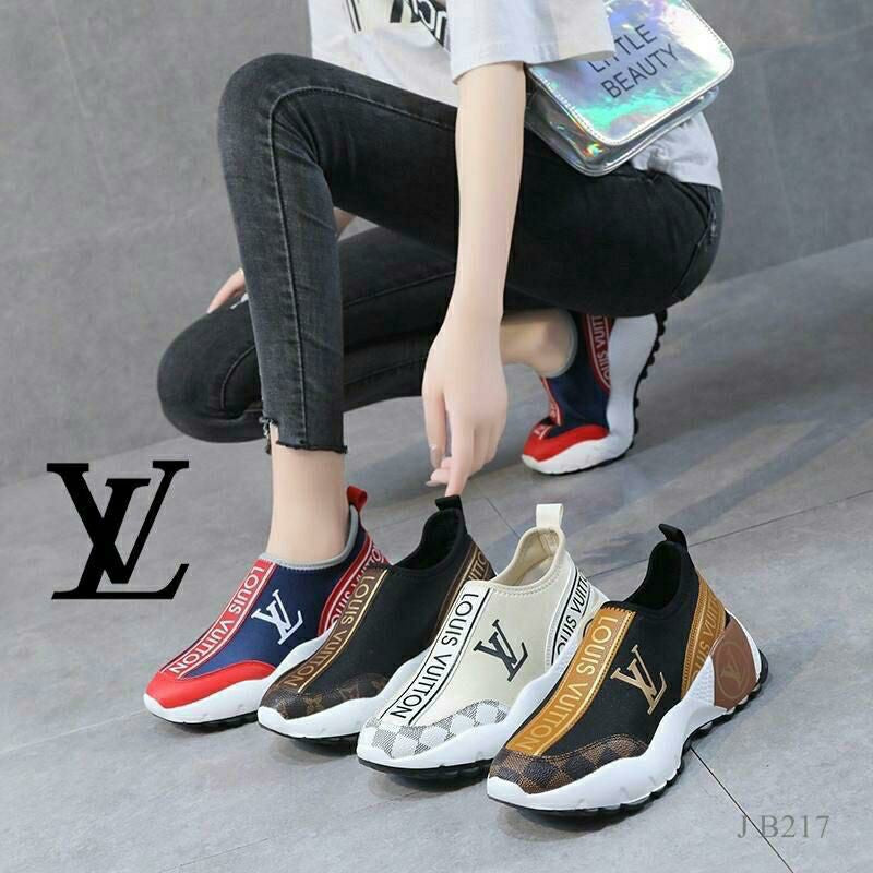 Women Casual Sports Shoes Breathable anti-slip cushioned Sneakers