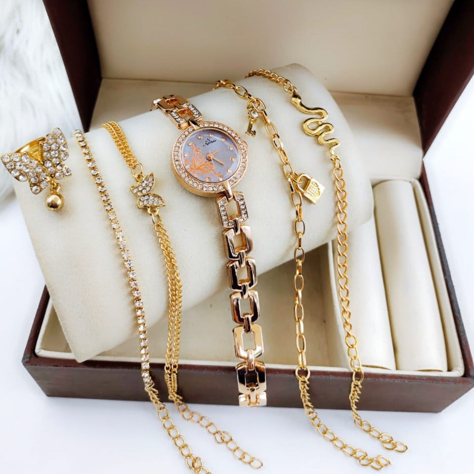 Nobile Women Wristwatch with Bracelets & a Ring