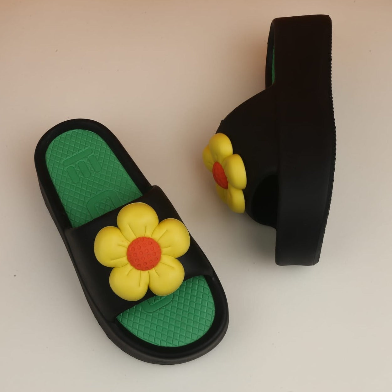 Ladies Sunflower Slides