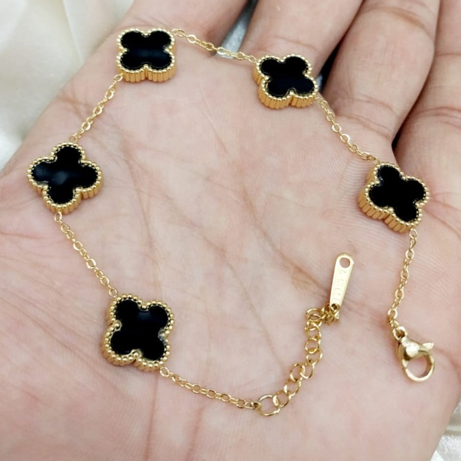 Clover Design Bracelet