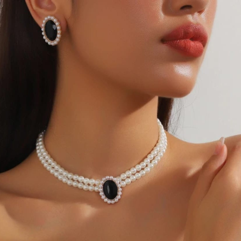 Pearl Choker with Pendant and Matching Earrings