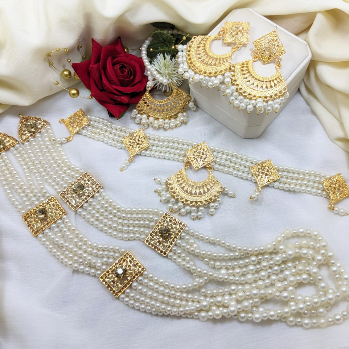 Exquisite Mala Pearl Set