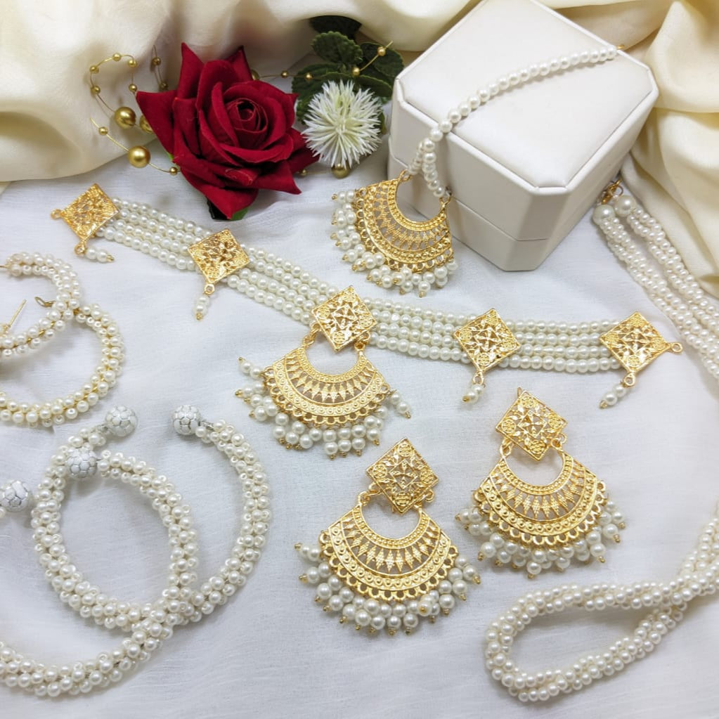 Exquisite Mala Pearl Set