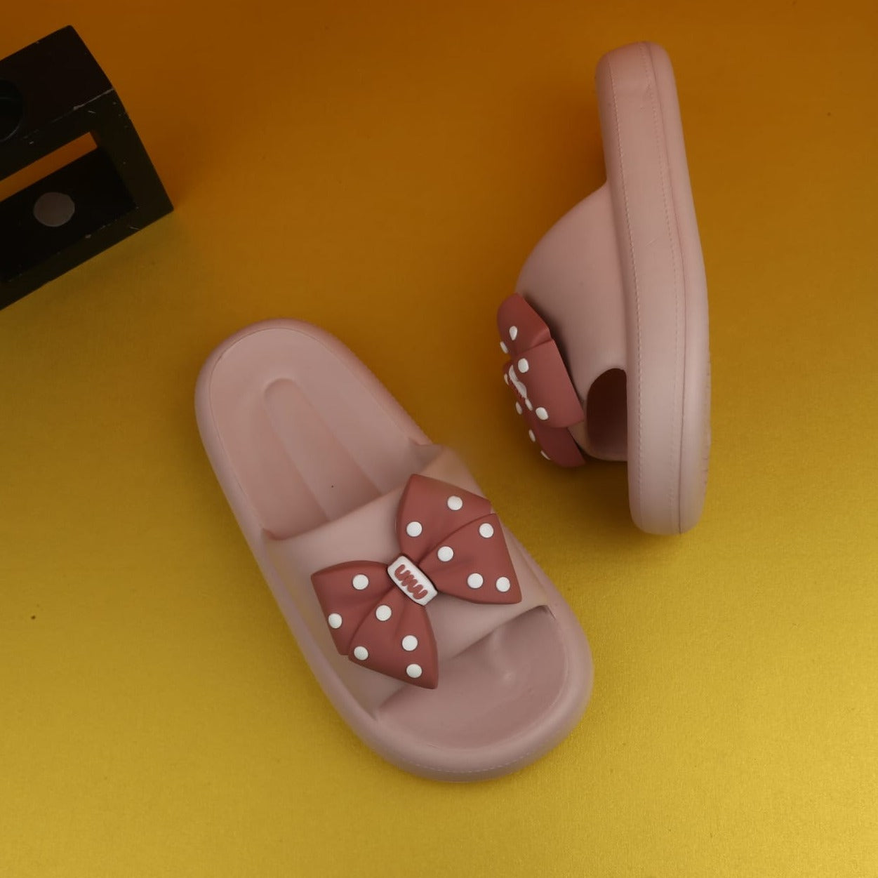 Polka Dots Slippers